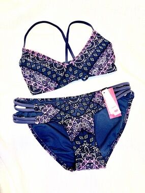 Xhilaration Paisley Scoop Bikini Set  -  size XS NWT